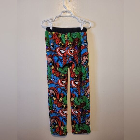 Marvel Kids Pajamas - Colorful Superhero Design - Picture 2 of 5